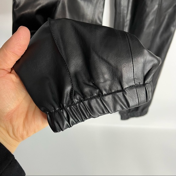 30) NWT Blank NYC Faux Leather Elastic Waistband Jogger Pants Size 28 - Picture 6 of 16